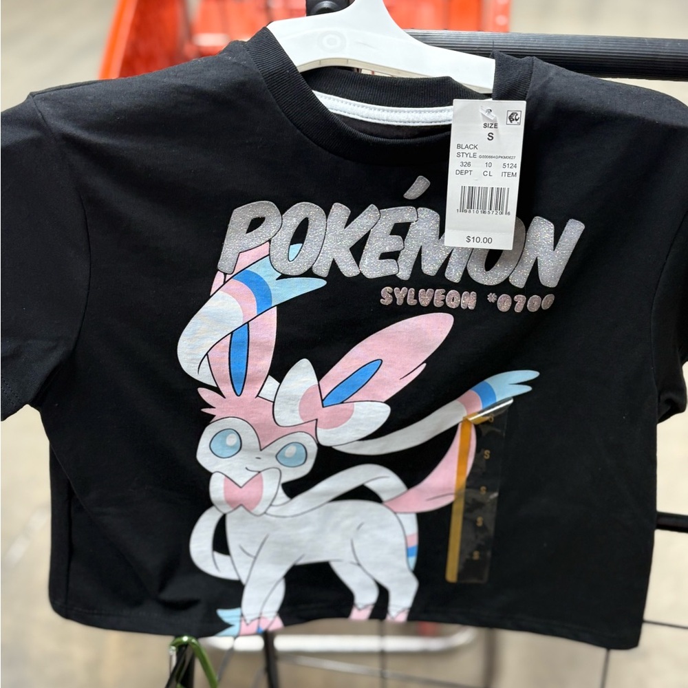 Sylveon Black Kids Graphic Tee-Pokemon, size small cropped shirt NWT